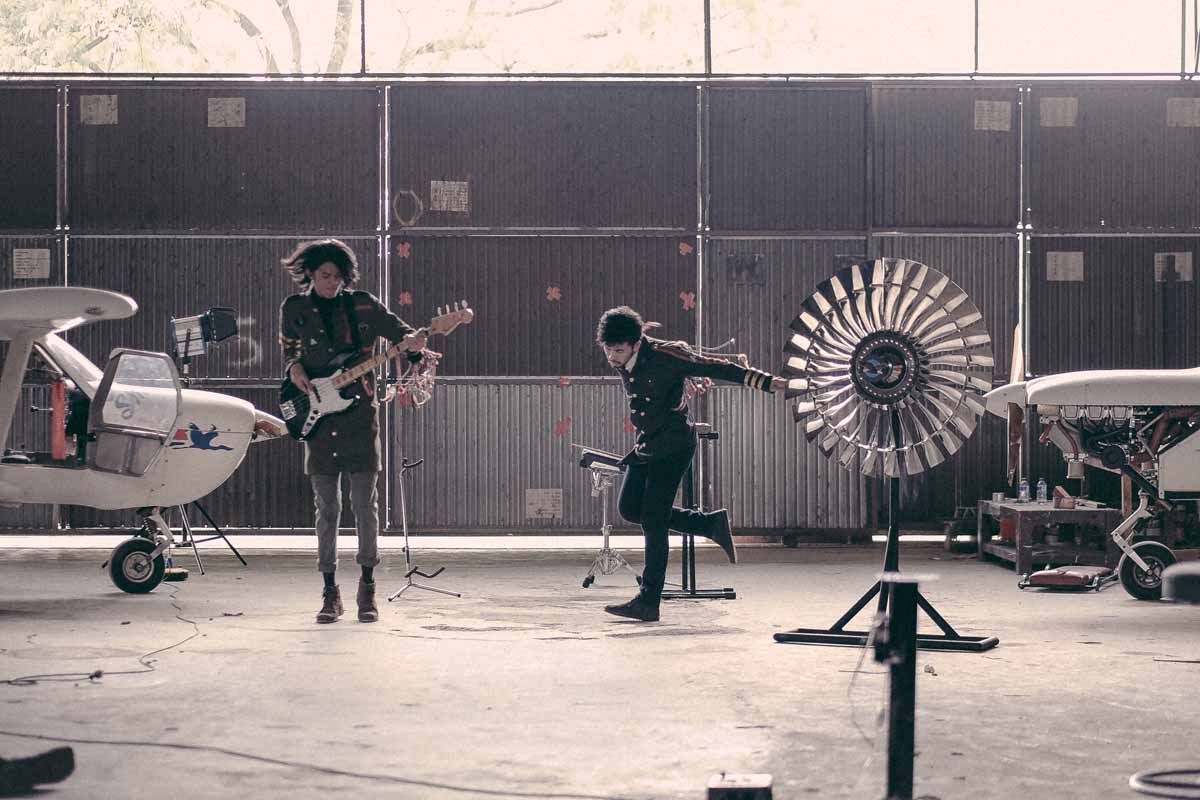 Terbang di Udara Bersama Matter Halo